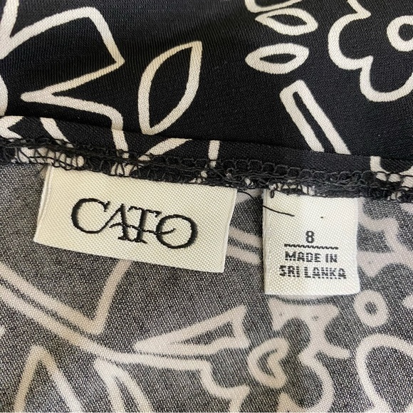 Cato Black & White Floral Twisted Front Low V-Neck Dress - Picture 5 of 7